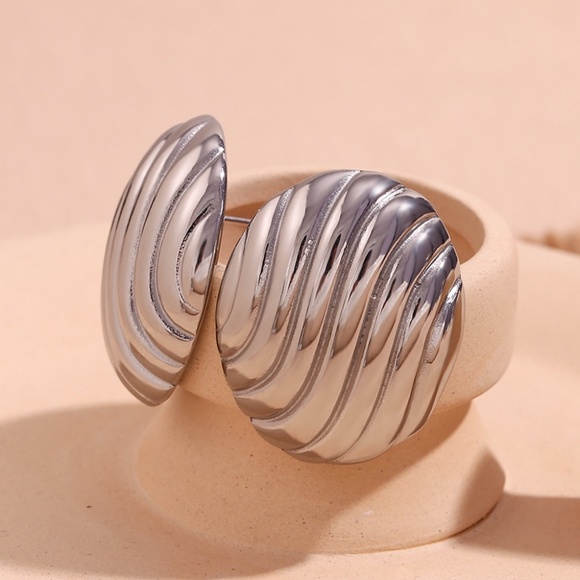 Waterproof Statement Earrings*Waterproof Earrings*Tarnish Free*Silver Earrings - Picture 4 of 5